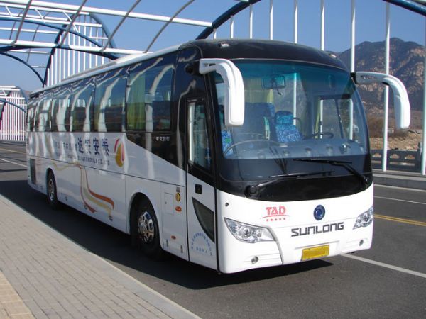 在高速公路上開(kāi)車(chē)需要注意哪些？